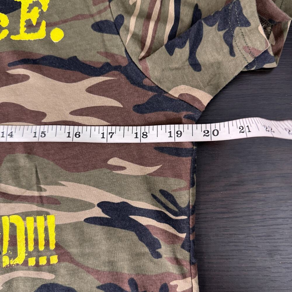 My Chemical Romance Shirt Mens Medium Revenge Give Em Hell Camo Graphic Tee Y2K - Picture 6 of 8